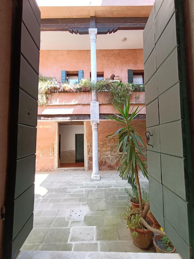 Casanova Venezia - Rialto Artistic Apartment エクステリア 写真